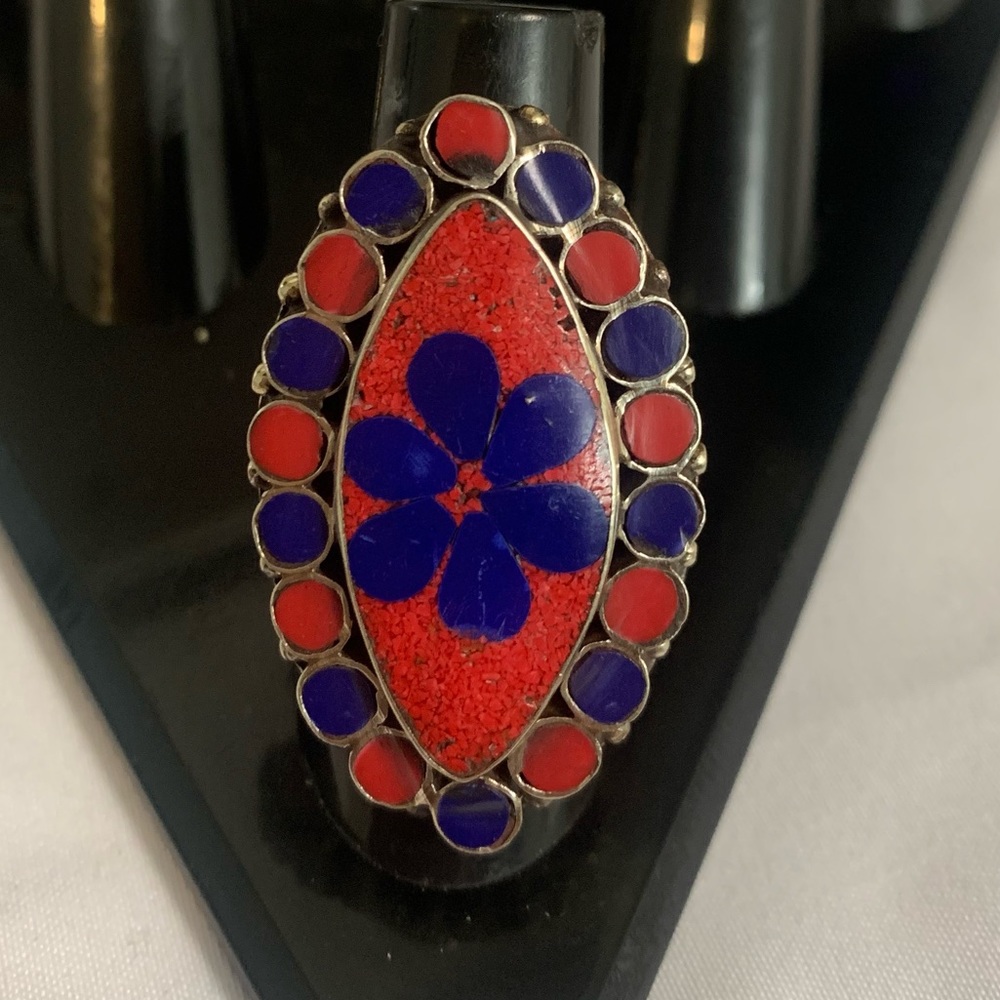 Unique multi color ring